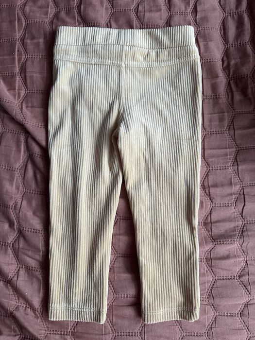 Prawie nowe beżowe spodnie „sztruksy” rozm.92