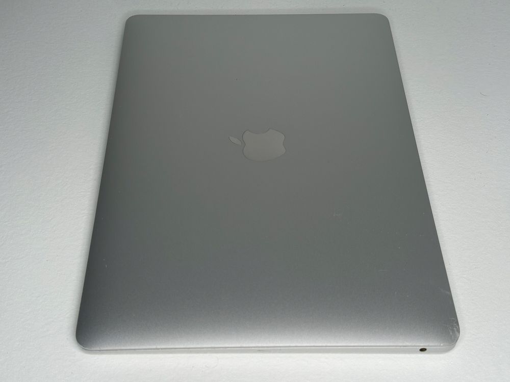 MacBook Air 13 (A2337) - Apple M1/8GB/256GB - faktura VAT 23%