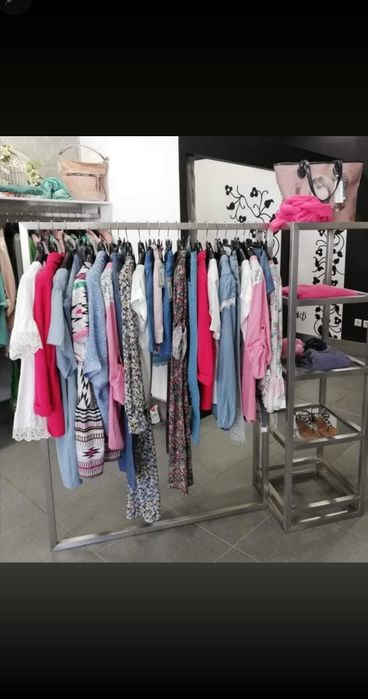 Expositor de vestuário em açoinoxidável -2 disponíveis