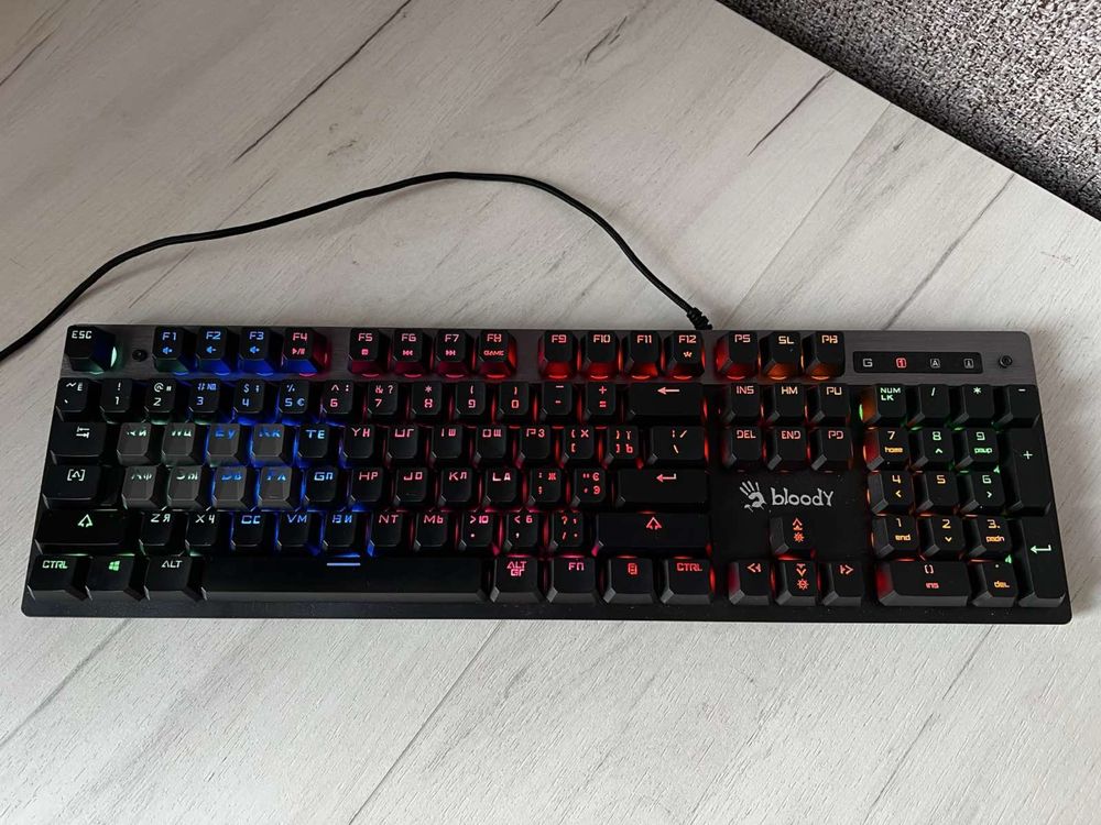 Дротова клавіатура А4Tech BloodyB500N