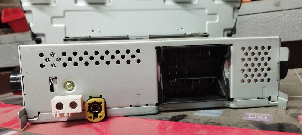 Radio samochodowe seryjne MIB2