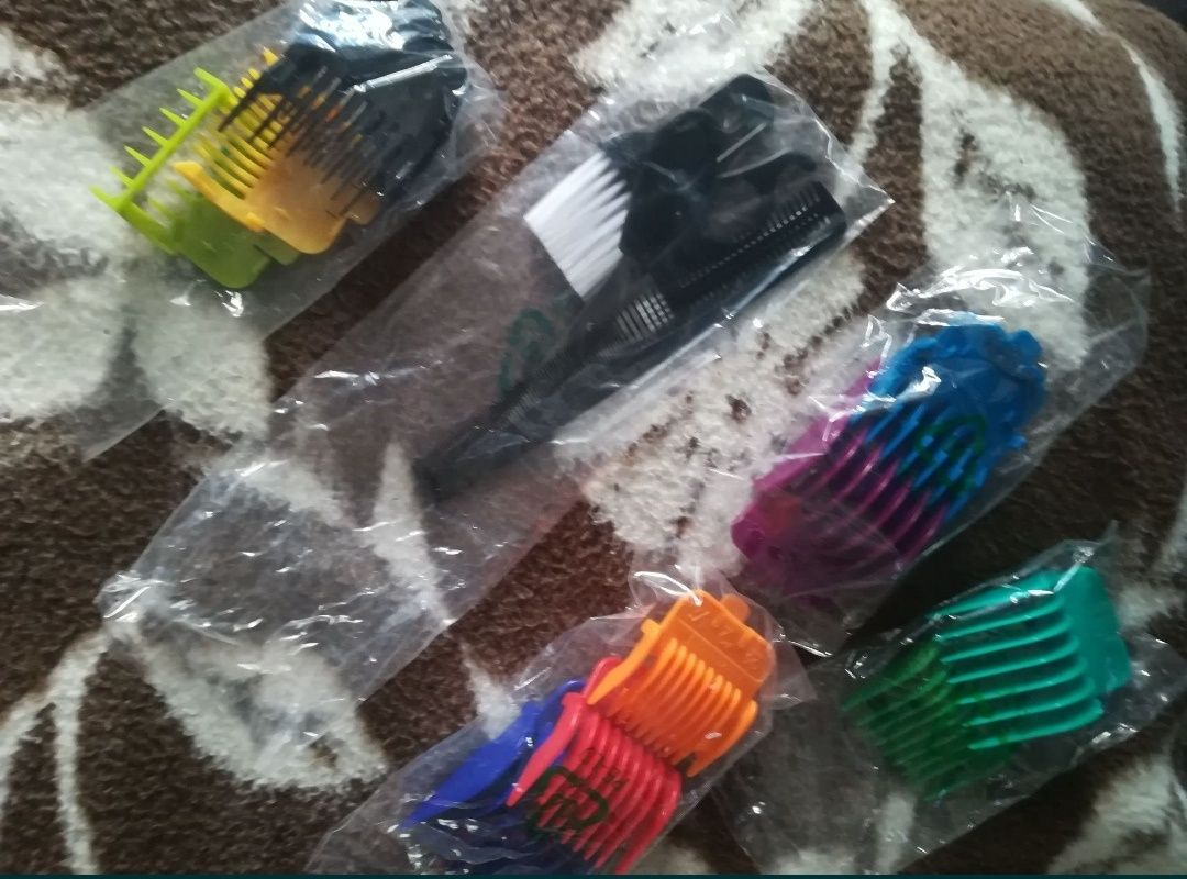 Pentes e Acessórios para Máquina de Cortar Cabelo