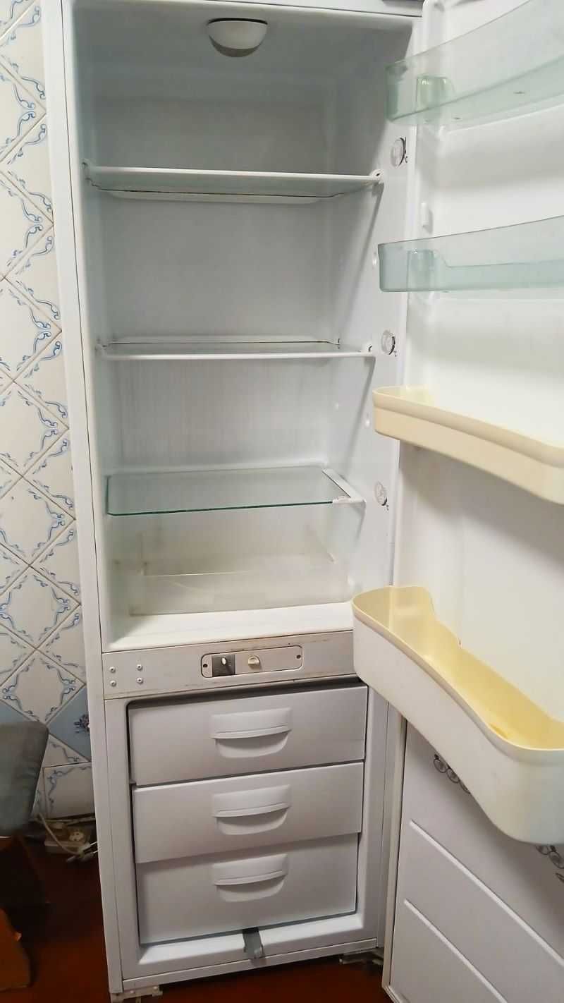 2 ком. квартира, Троещина, ул. Сержа Лихваря (Сабурова), 5