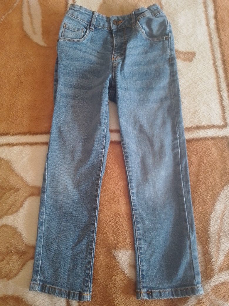 Elastyczne spodnie jeans na gumce 116 SINSAY błękitne,wizytowe