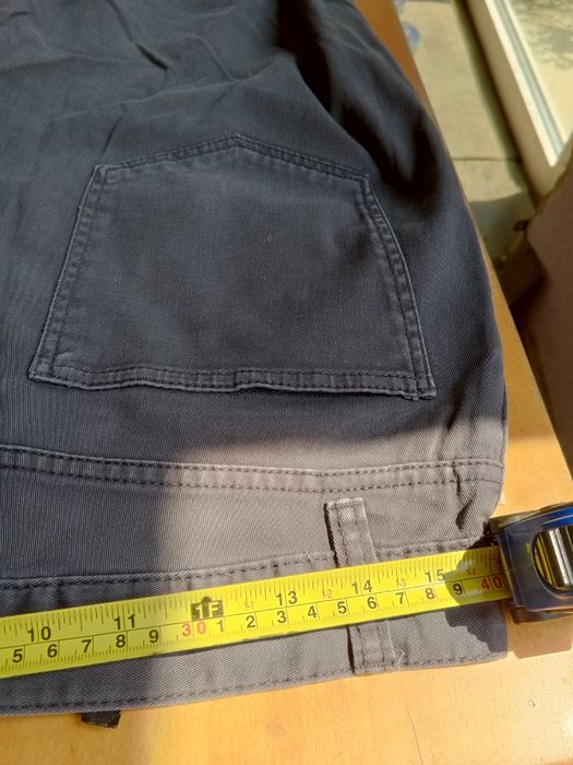 Джинси H&M сірого кольору