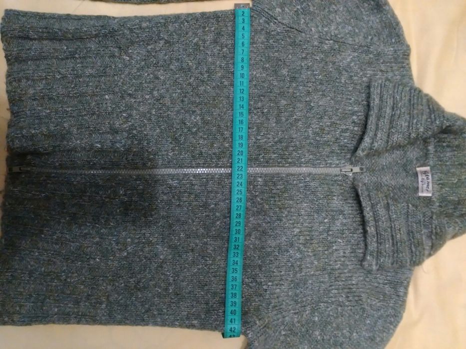 Теплая мохеровая кофта на молнии