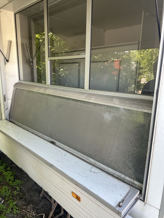 Продам купаву магазин причіп новий з холодильникам