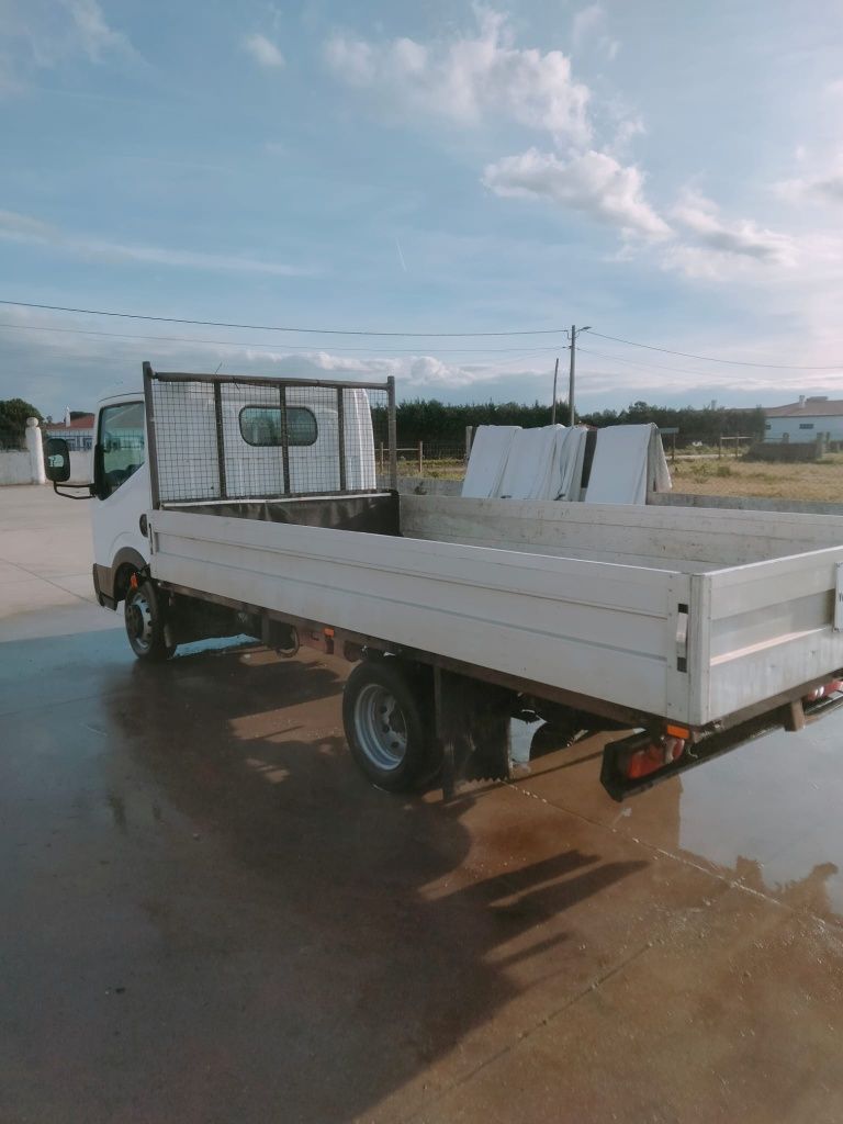 Nissan cabstar 2007