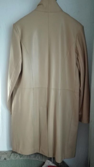 Płaszcz skórzany piękny kolor beżowy r. 40