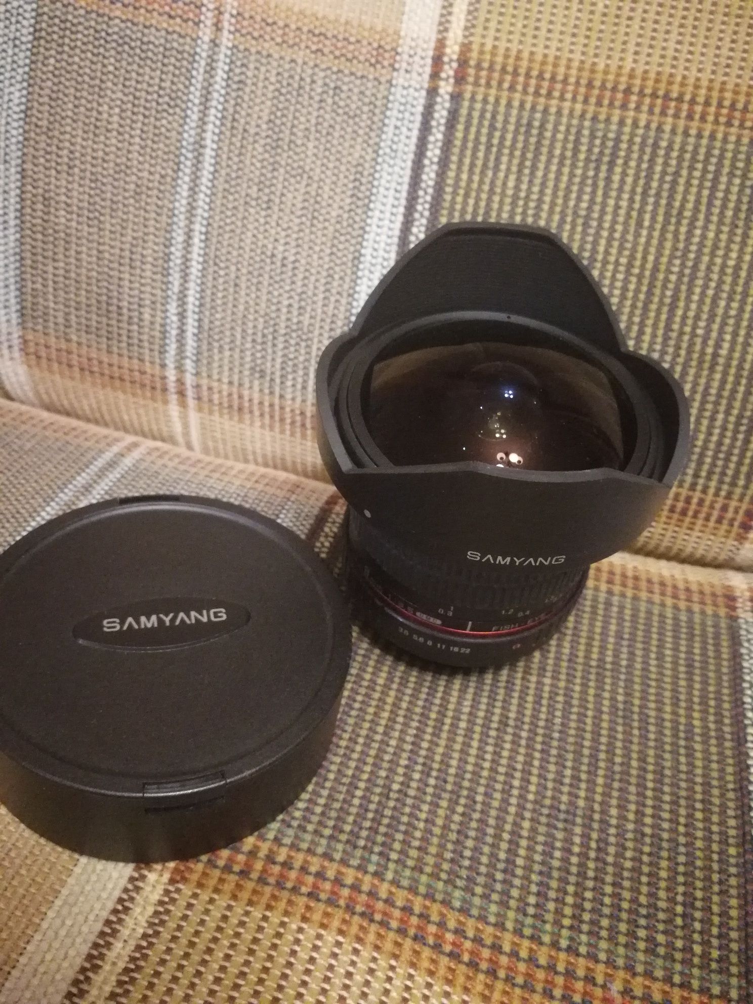 Obiektyw SAMYANG 8mm 1 :3.5 UMC