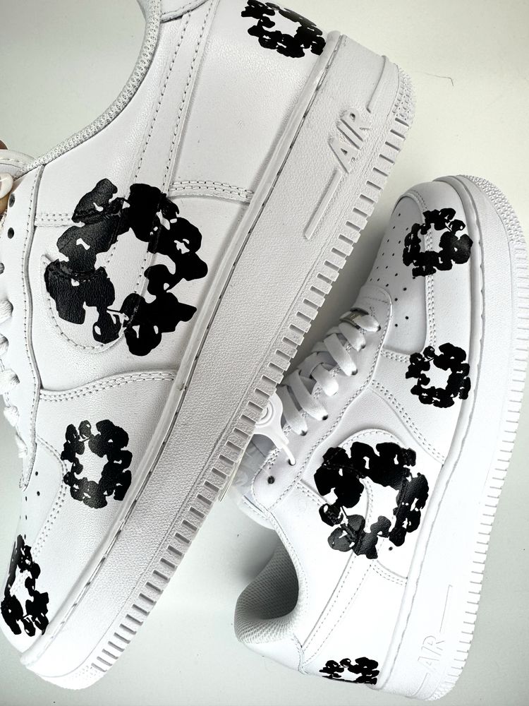 Кроссовки NIKE ( размеры - 39, 40, 41, 42, 45)