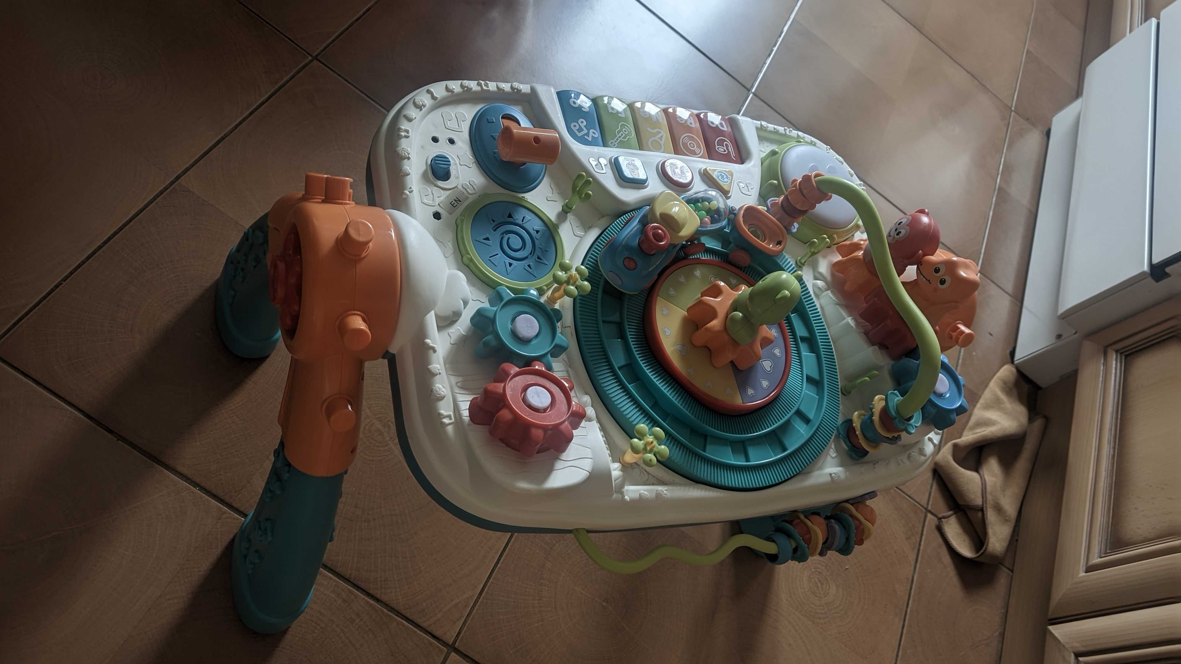 Игровой столик для детей іграшка