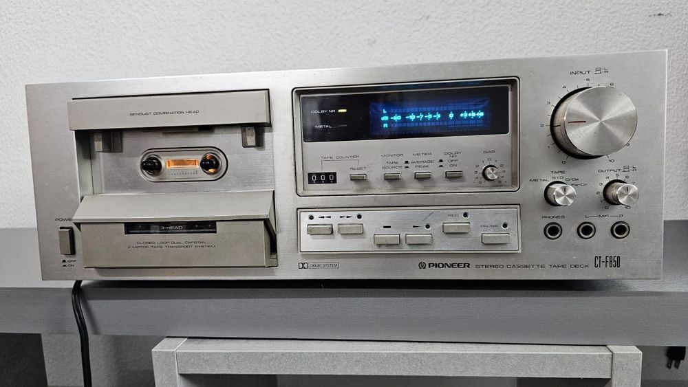 Leitor de cassetes Pioneer CT-F850