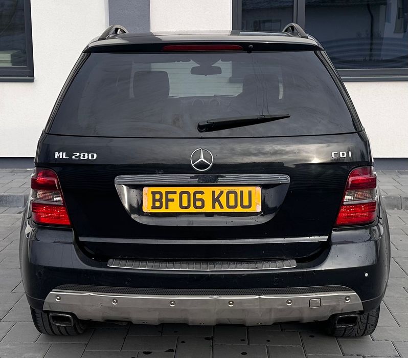 Mercedes-Benz ml 164