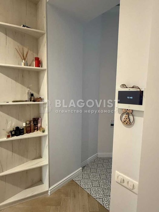 Продаж 2-х кімн кв-ри вул.Антонова Авіаконструктора, 2/32 к1 Сталінка