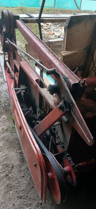 Моісей Фергюсон 187