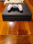 PlayStation 4 pro wraz z grami