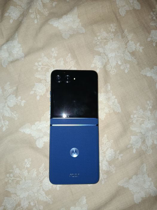 Motorola Razr 60 Azul