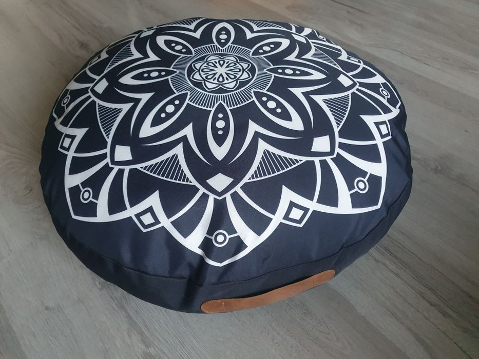 Pufa siedzisko do medytacji również na balkon taras..