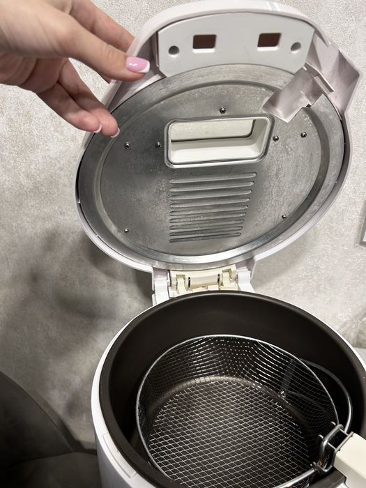 Фритюрница Scarlett