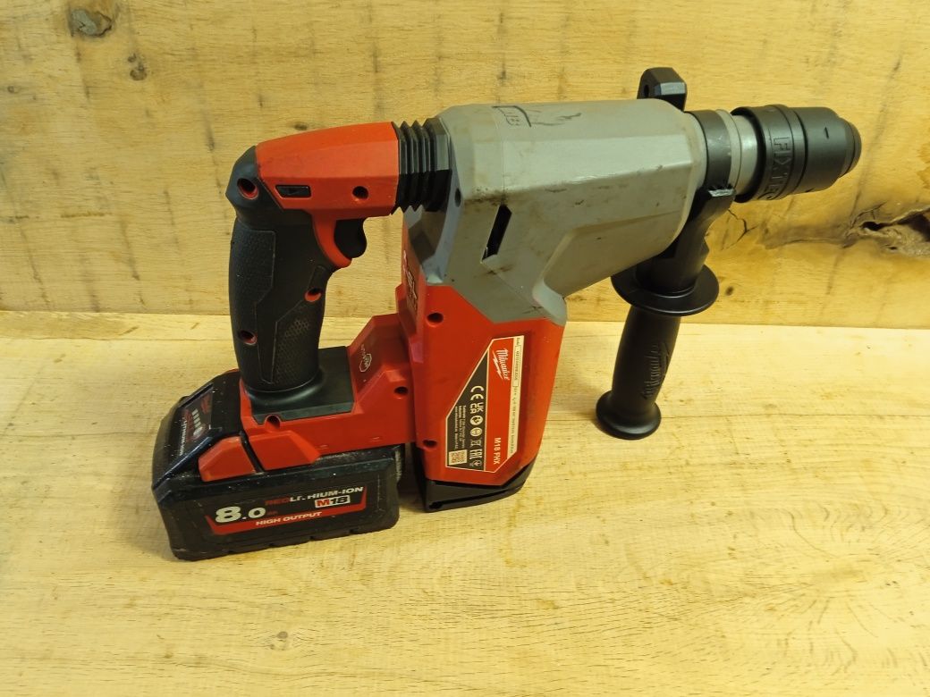 Milwaukee M18FHX +8ah młotowiertarka