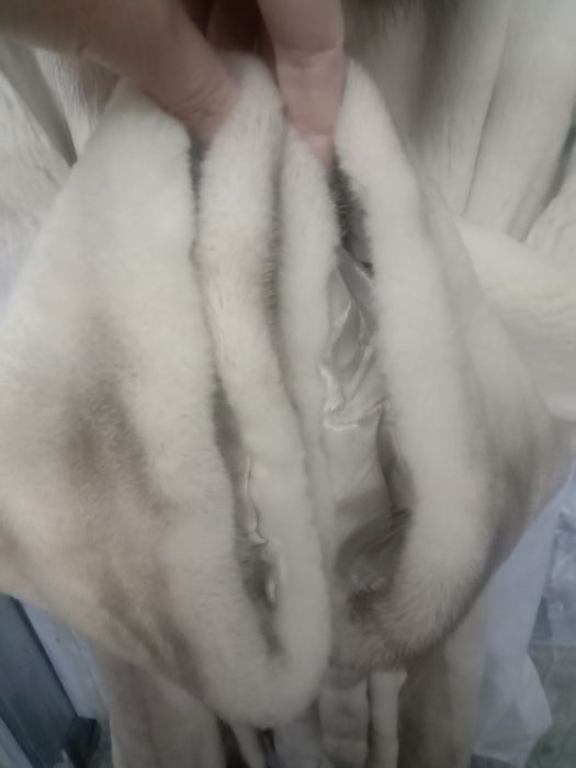Длина 110см. Норковая шуба с соболем. Натуральная шуба