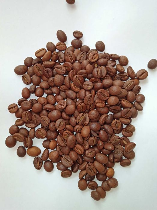 ДОСТУПНЫЙ НЕКИСЛЫЙ кофе в зернах свежей обжарки. зерновой кава 1КГ