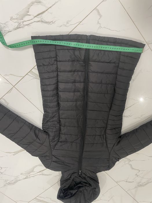 Куртка жіноча , подовжена. Весна - осінь