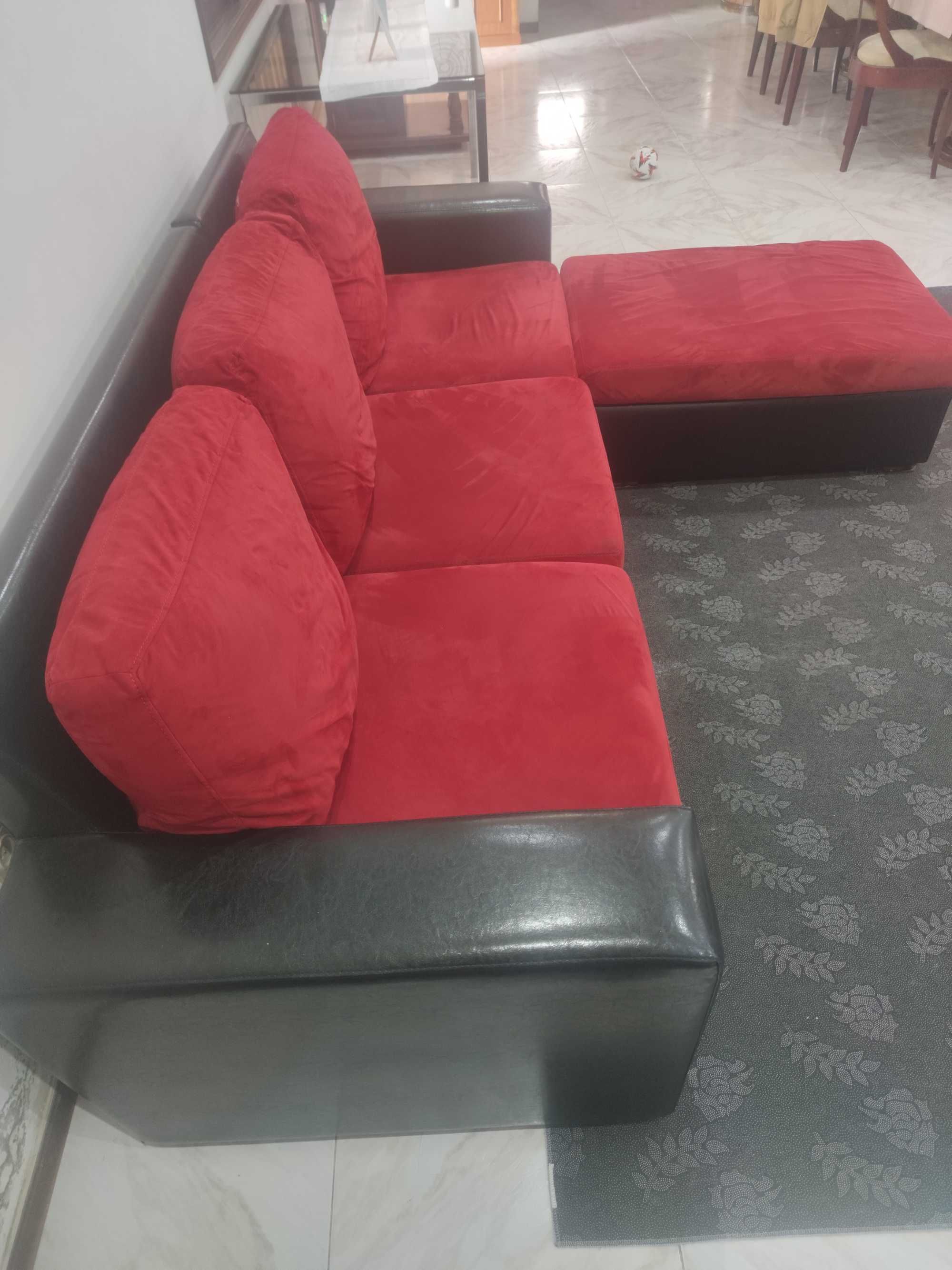 Sofá chaise long/puff em muito bom estado