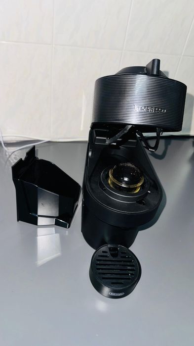 Maquina Nespresso vertuo