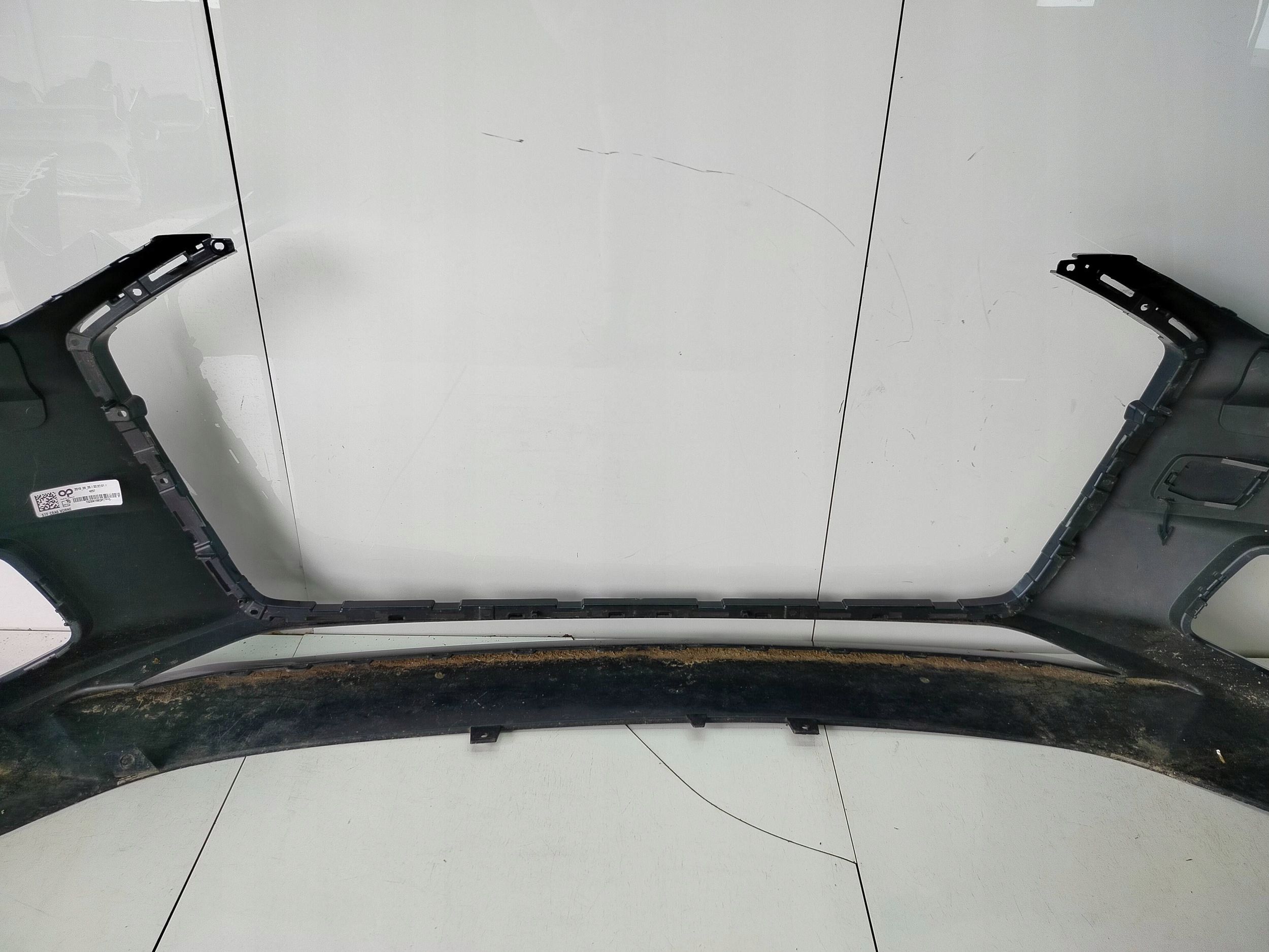 Audi A6 C8 4K0 2018  Zderzak przód Przedni