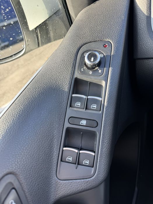 Volkswagen Tiguan SPORT R-LINE