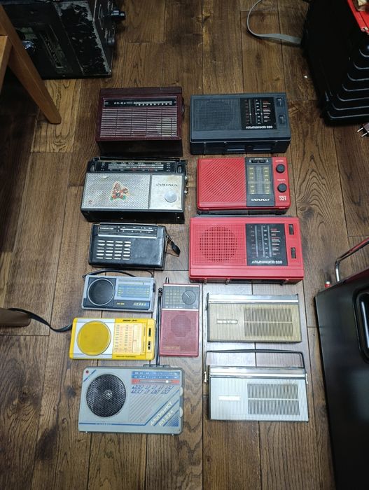 Радиоприёмник Соната, Вега, Альпинист,Сокол