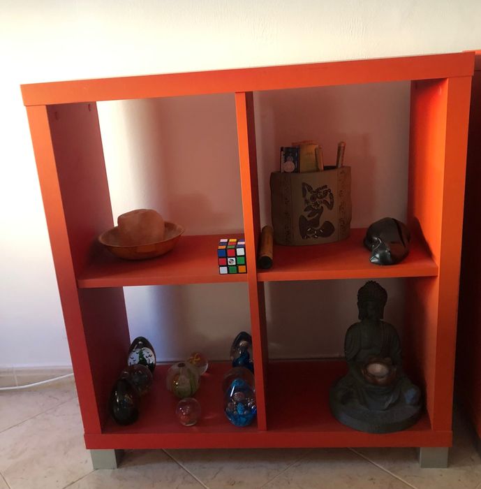 Móveis Modulares Vermelhos