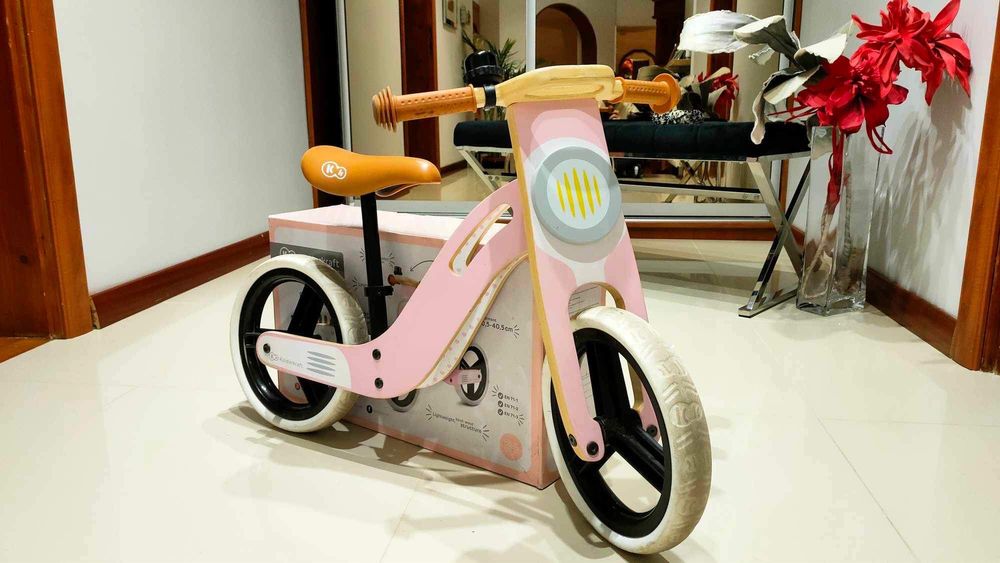 Kinderkraft różowy rowerek biegowy
