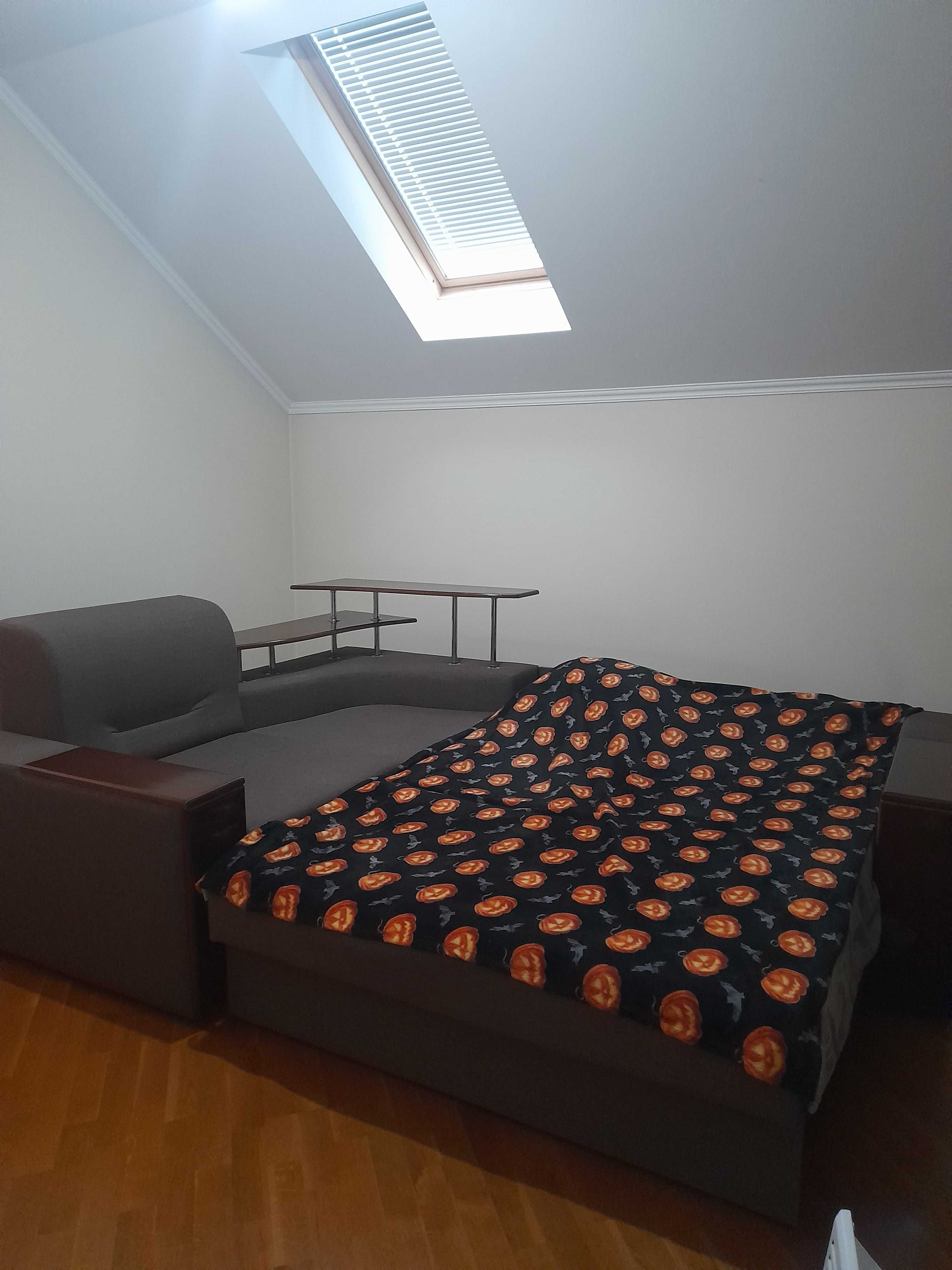 Без комісії! Будинок 190м², сауна з гаражем 50м², гостьовий 36 м²