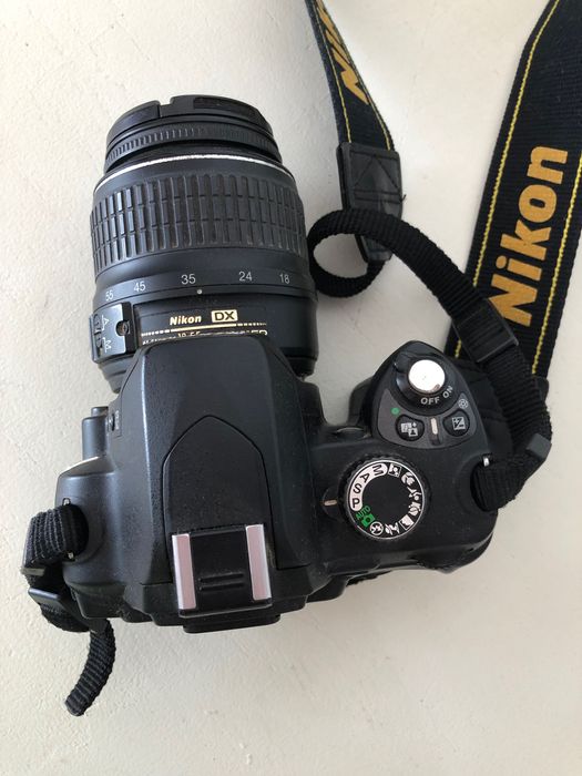 Máquina fotográfica Nikon D60