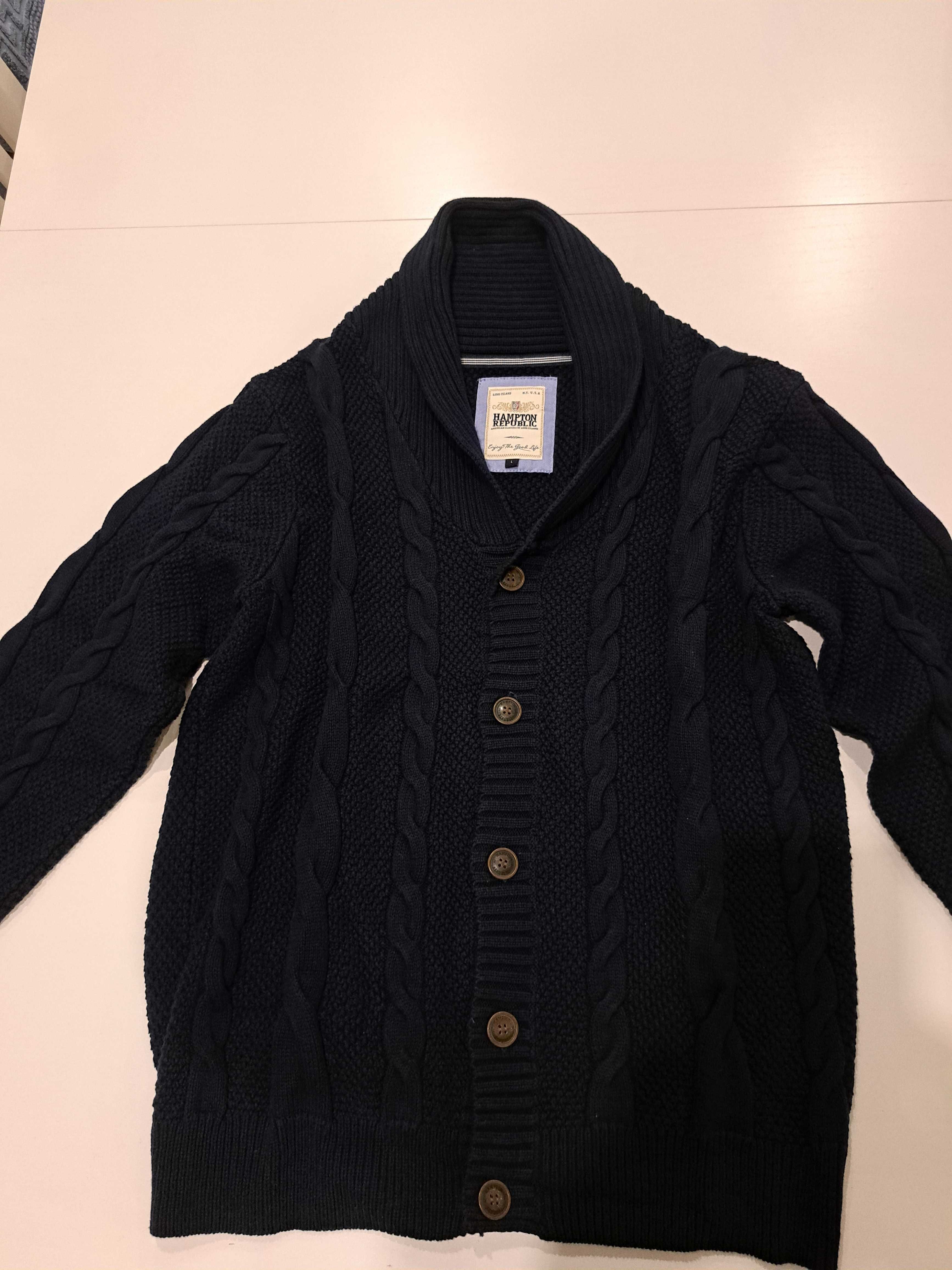 Sweter męski rozpinany firmy Hampton.