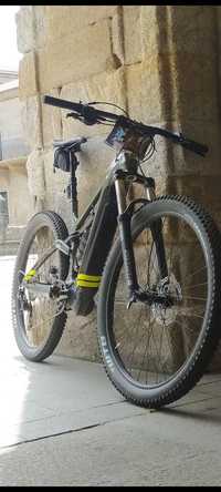 Bicicleta elétrica Cannondale Monterra