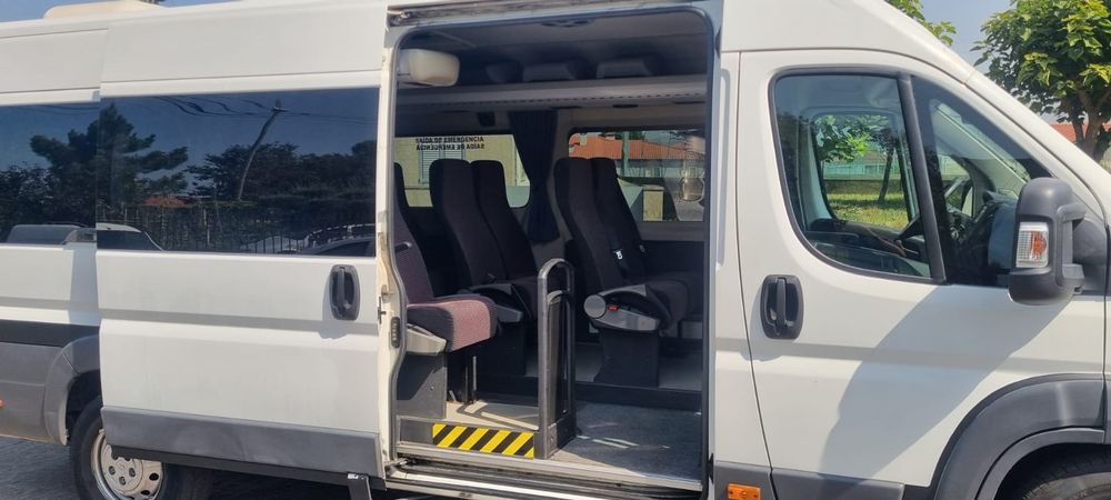 Peugeot Boxer 17 Lugares