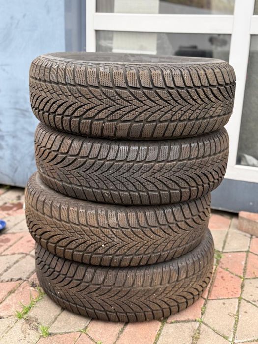 Комплект зимових шин  GOOD YEAR ULTRAGRIP ICE 2