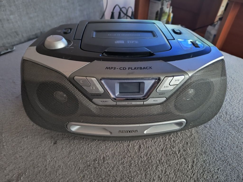 Philips CD radio.. MP3 -cdPlayback