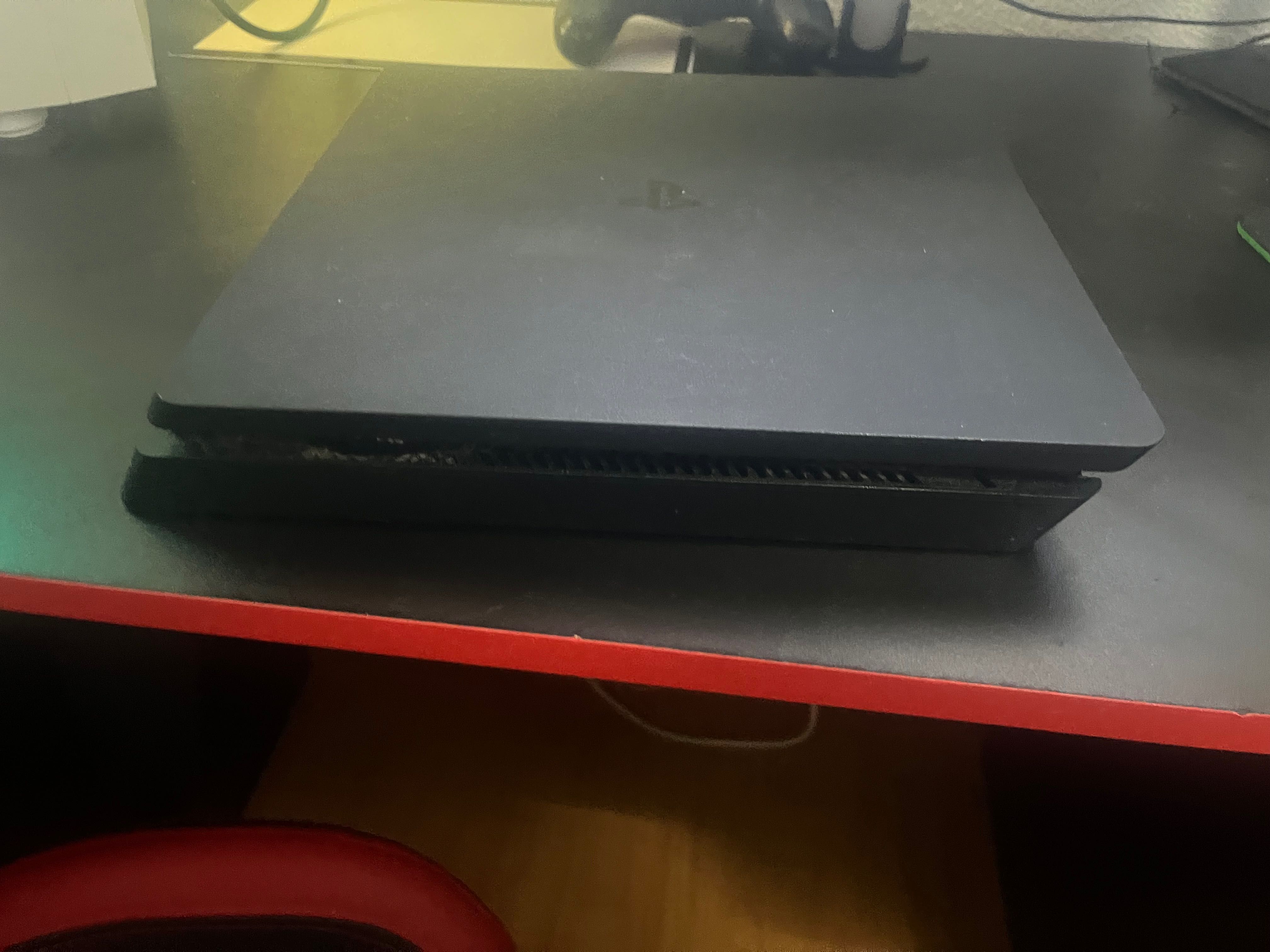 Ps4 em ótimo estado