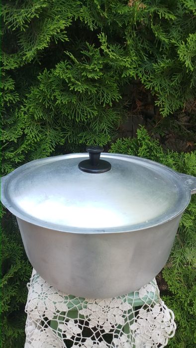 Казан чугунный СССР на 6 литров