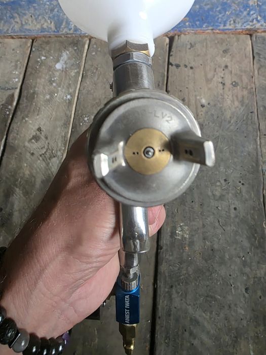 Pistolet lakierniczy Anest iwata 1.3