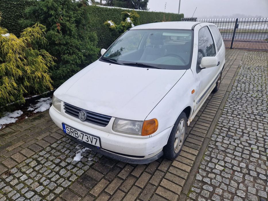 Volkswagen Polo VW Polo 6N1 1999r, 1.7 SDI, Przegląd ważny, Uszkodzenie przy wahaczu