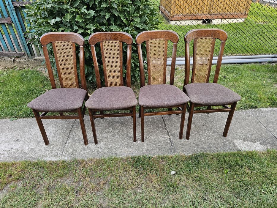 Крісло дерев'яне