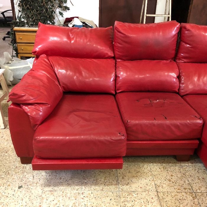 Sofá Sala Vermelho em Cabedal Usado