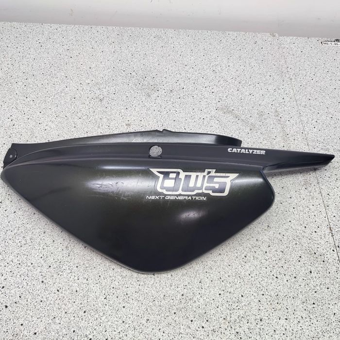 Owiewka, osłona, bok, boczek Yamaha BWS 50 Booster 50