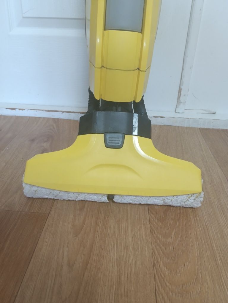 Продаю электрошвабру Karcher FC 5 (с проводом)